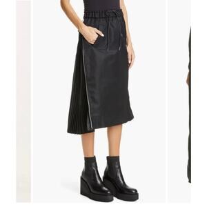 Sacai Insulated Nylon Twill Midi Skirt Womens S Sporty Side Zips Pleats Designer